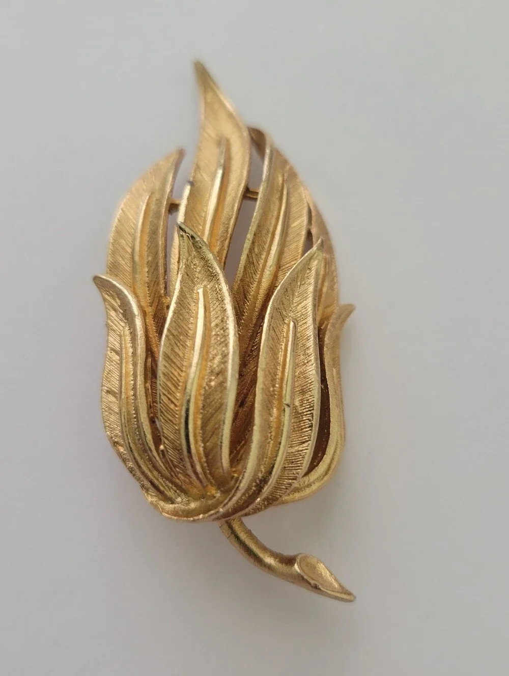 Vintage Signed Coro Fern Leaf Brooch Pin Gold Tone MCM Statement Feminine